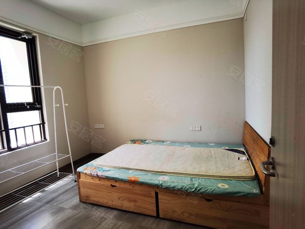 三亚海棠永宁海棠湾林旺(二期)急租海棠湾120平三房两卫,电梯入户