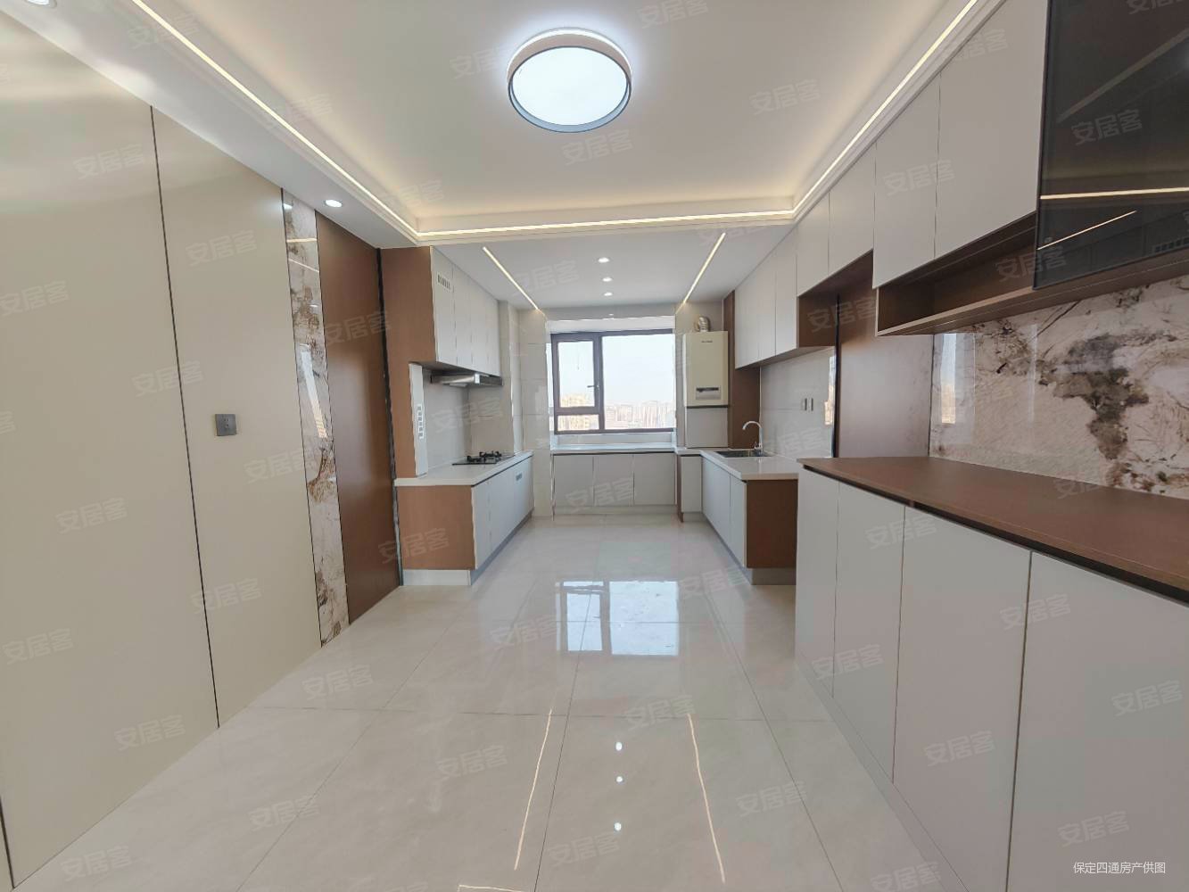 新东方凤凰城3室2厅2卫154.19㎡南北99.9万