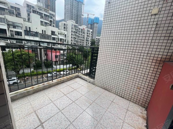深圳盐田盐田中海半山溪谷半山溪谷89平精装大三房,南北通透,看房随时