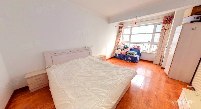 鲁商蓝岸国际 楼龄新 南北通透 精装可拎包入住 交通便利