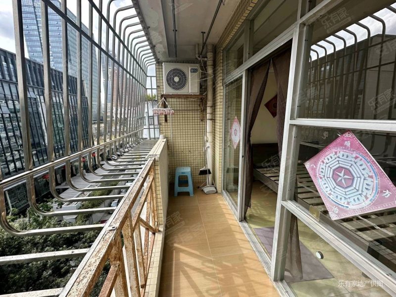 福田花园小区电梯小高层近地铁口