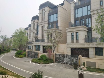 不足,蓝光雍锦半岛怎么样,蓝光雍锦半岛周边房产中介经纪人评价-济南