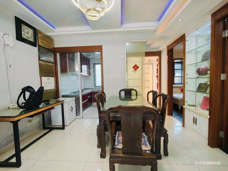 看房联系维护人郑彤 居住密度低 近医院 南北通透,天鸿公寓二手房,708