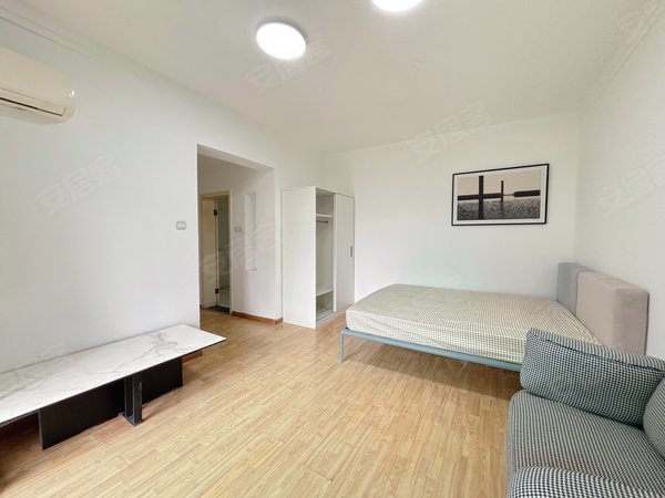 成都武侯桐梓林凯莱帝景花园温馨主卧带阳台！可短租凯莱帝景桐梓林倪家桥玉林上善国际出租房源真实图片