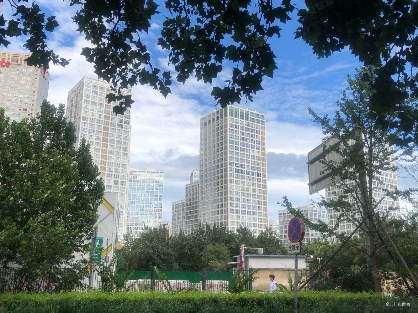 满五年,建外soho西区二手房,715万,3室1厅,1卫,172平米-北京安居客