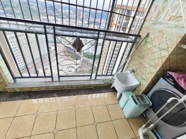 北城华府,合川宝龙城市广场租房,北城华府 3室2厅1卫 电梯房