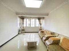 曲靖麒麟白石江公园北岸小学附近火车站旁靖雅园两居室3楼带家具干净卫生750出租出租房源真实图片