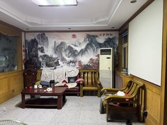 新泰其他新泰周边平阳南区三室一厅一卫，家具家电齐全，拎包入住，年租一万出租房源真实图片