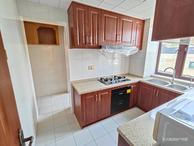 新出 地铁口 狮山cbd 吴宫丽都  全新装修大3房 有车位