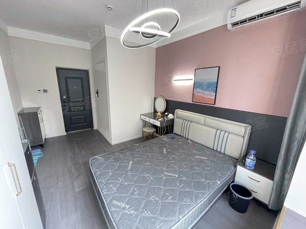 重庆江北五里店融景城郦苑押一付一刘家台地铁口近国金中心江北城