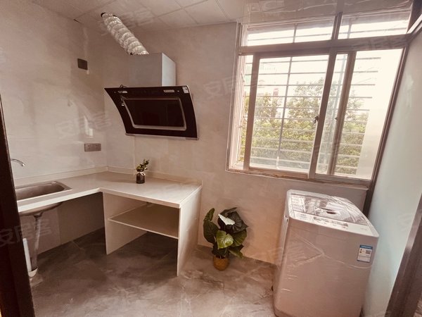 石狮石狮市步行街瑞昌街洋下辅料市场洋下夜市金汇花园蓝黛酒店附近