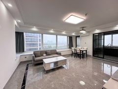 嘉兴南湖长水街道横厅大三房,保洁已做好拎包入住,楼层适中密码锁出租房源真实图片