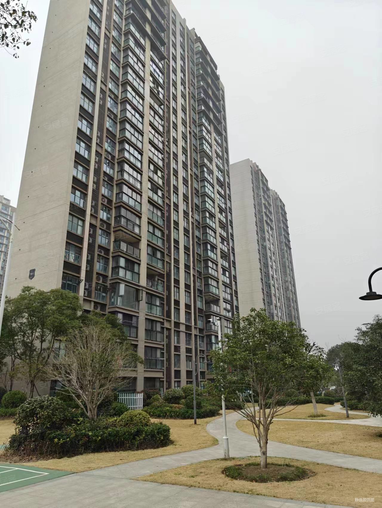 碧桂园天悦湾次新房,116平三房两卫,精装修