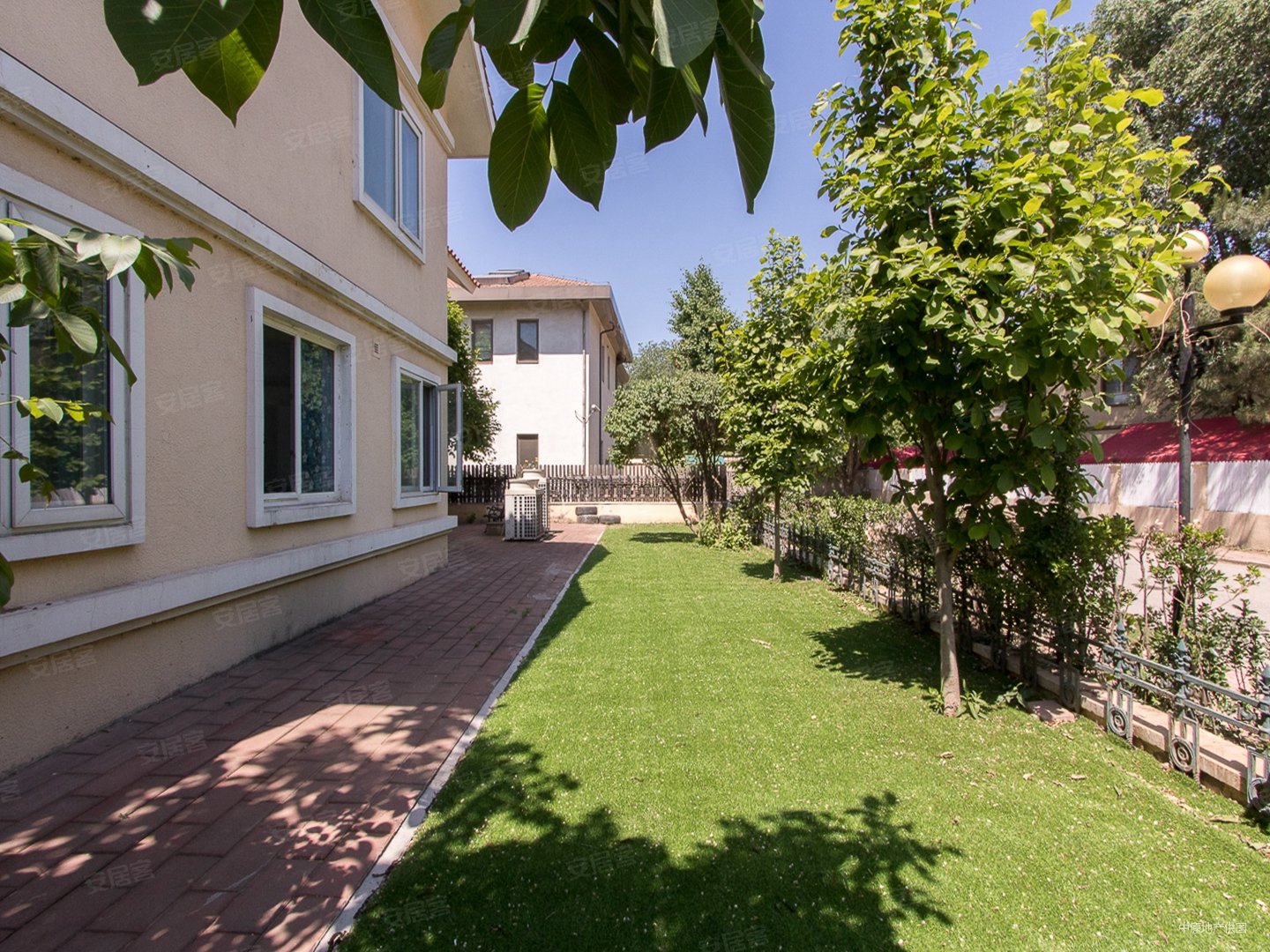 客厅朝南 两房朝南,嘉浩别墅二手房,2500万,4室3厅,3卫,320平米-北京