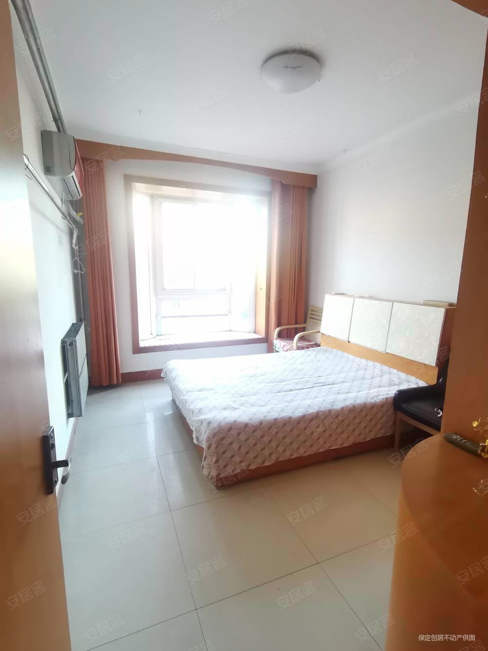 秀兰城市花园3室1厅1卫104.1㎡南73万