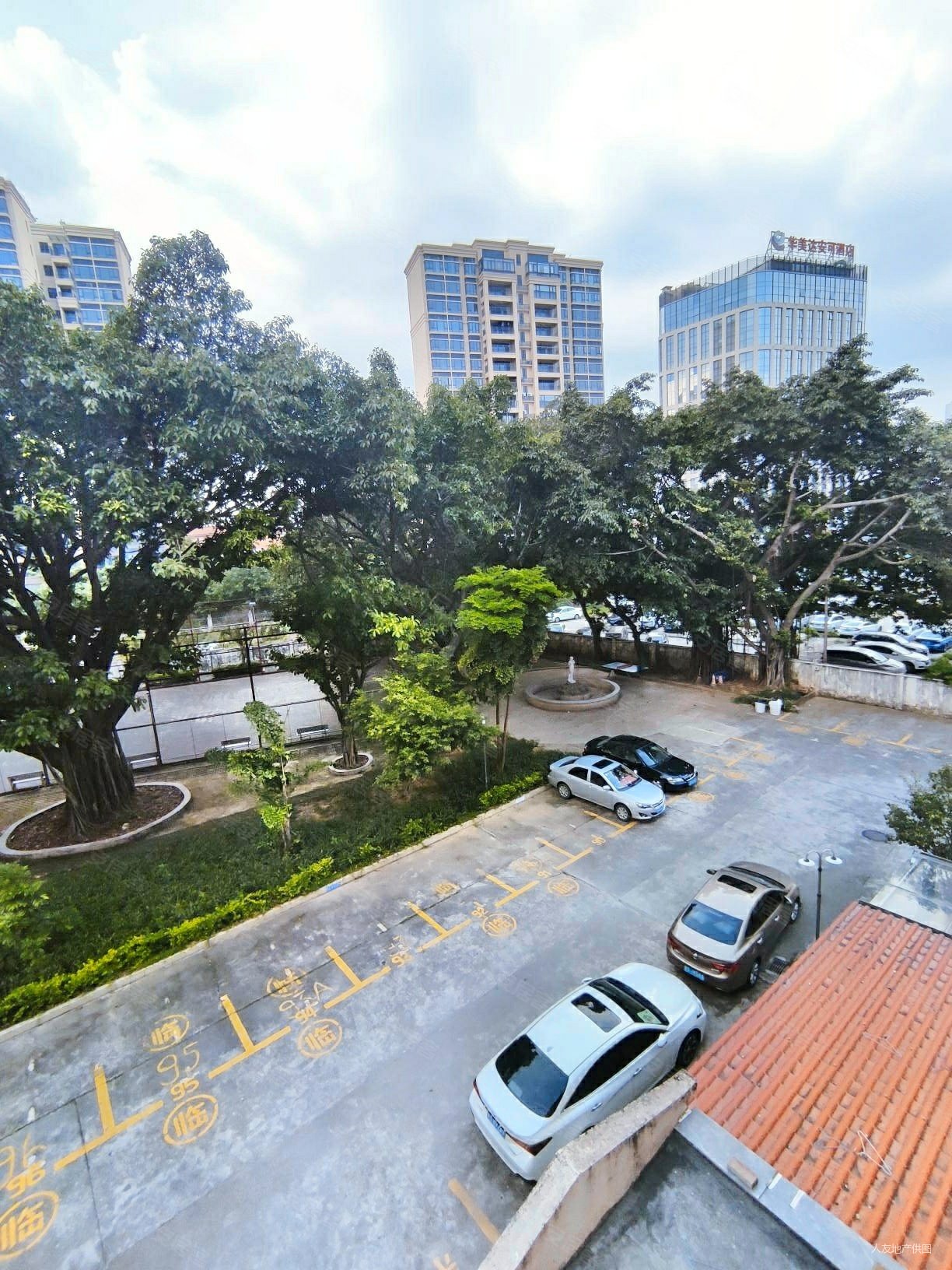 星城社区嘉湖山庄2房2厅1卫2楼朝北带精装修59平78万