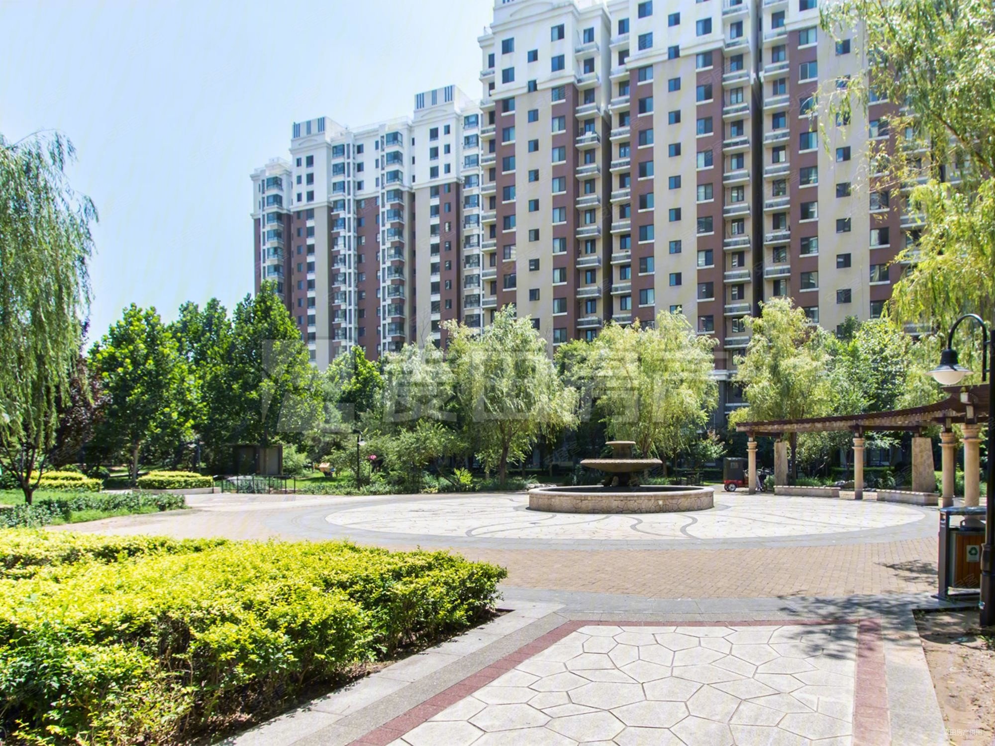 远洋沁山水3室2厅2卫139.96㎡南北1480万