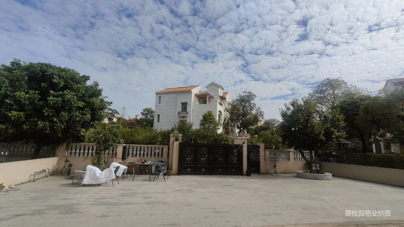 广州碧桂园假日半岛别墅诚意出售 欧式外墙二次精装修