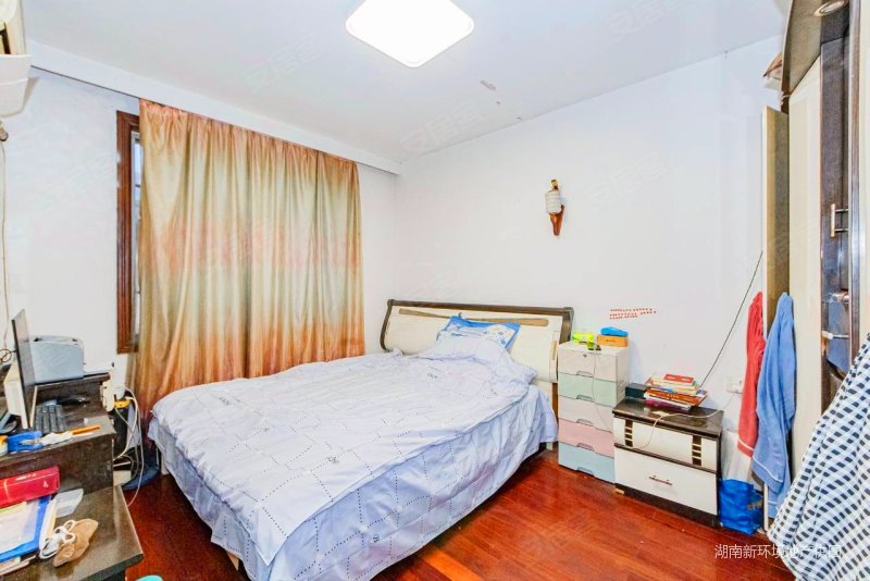 居家装修三房急售,满五省个税,已经加装电梯,好楼层