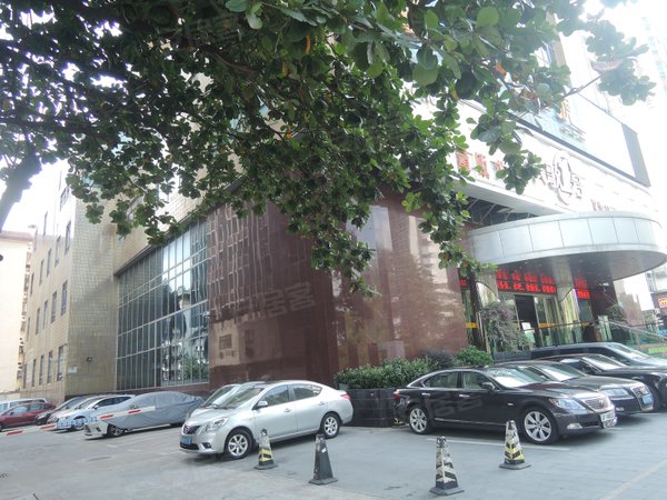 深圳福田皇岗广银大厦广银大厦 电梯房 近口岸 通勤方便 精装修出租
