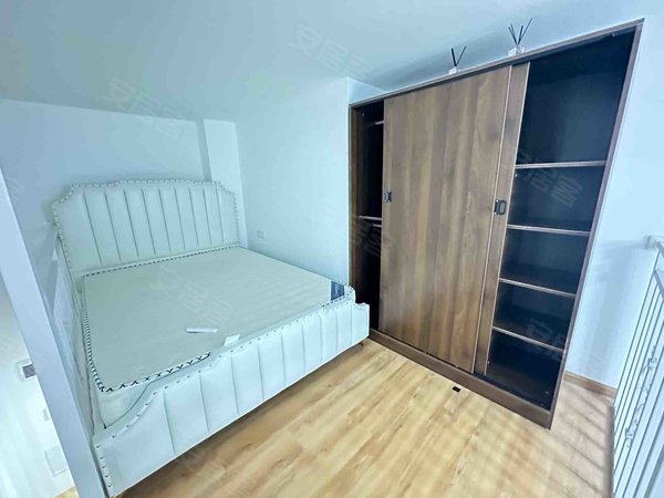 随时看房 创基广场漂亮11房 江边公寓出租房源真实图片