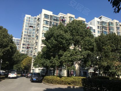 这样的小区很适合老人居住,孩子很可爱,老人很和蔼!