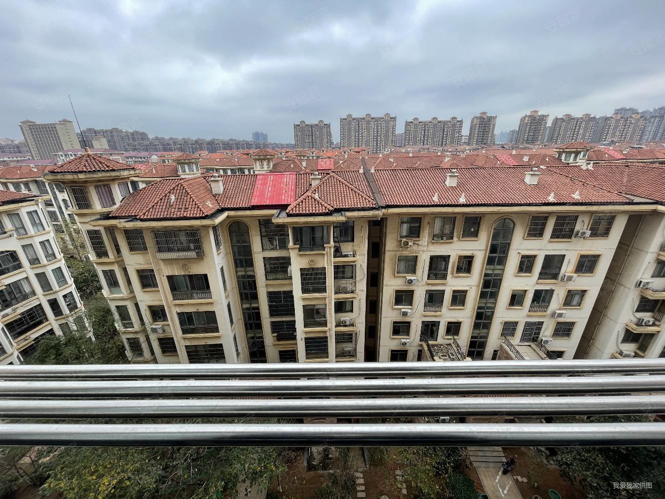 保集半岛1期3室2厅1卫89㎡南89万