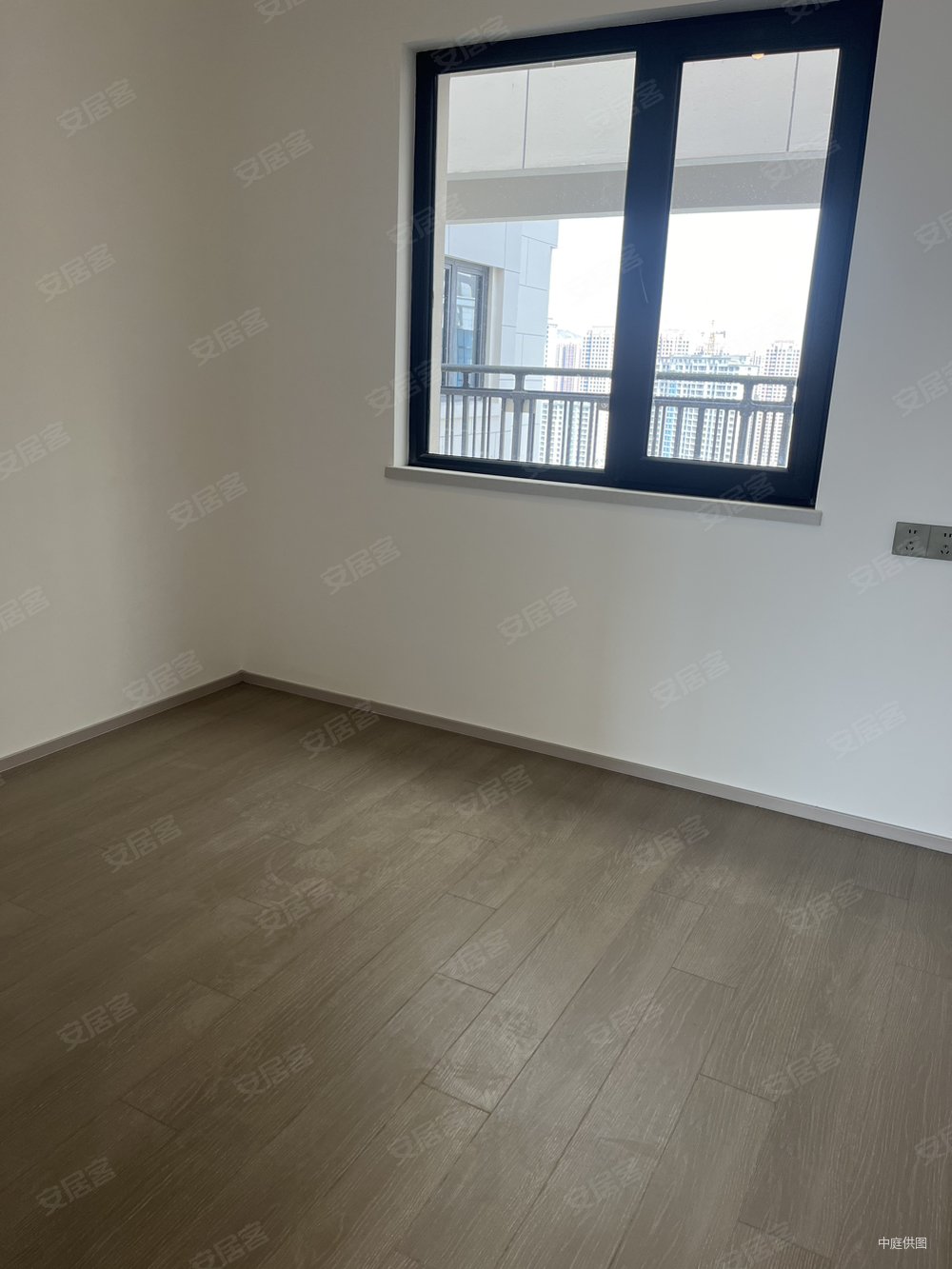 万科城时代都会B区3室2厅1卫100㎡南北95万