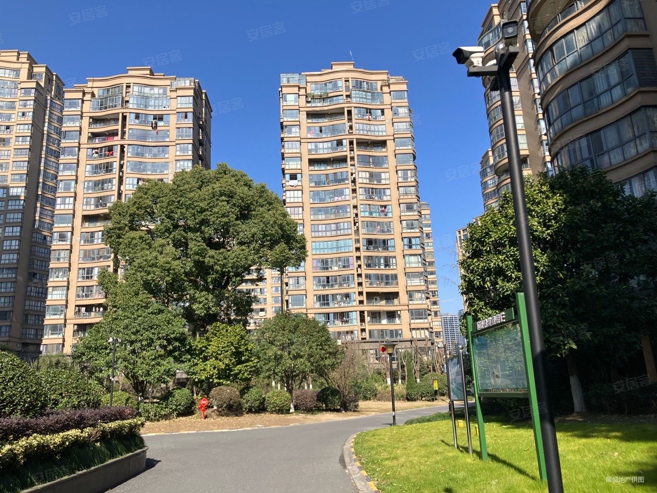 急售188边套132大四房精装汇景园离万达宝龙近