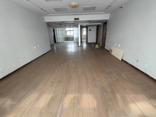 临沂兰山金雀山路金阳大厦苗庄小区北区对面,金阳大厦大平层直播办公