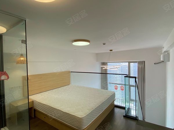 东方影都租房,海月星湾loft双卫户型,网红公寓,温馨舒适,可免费停车