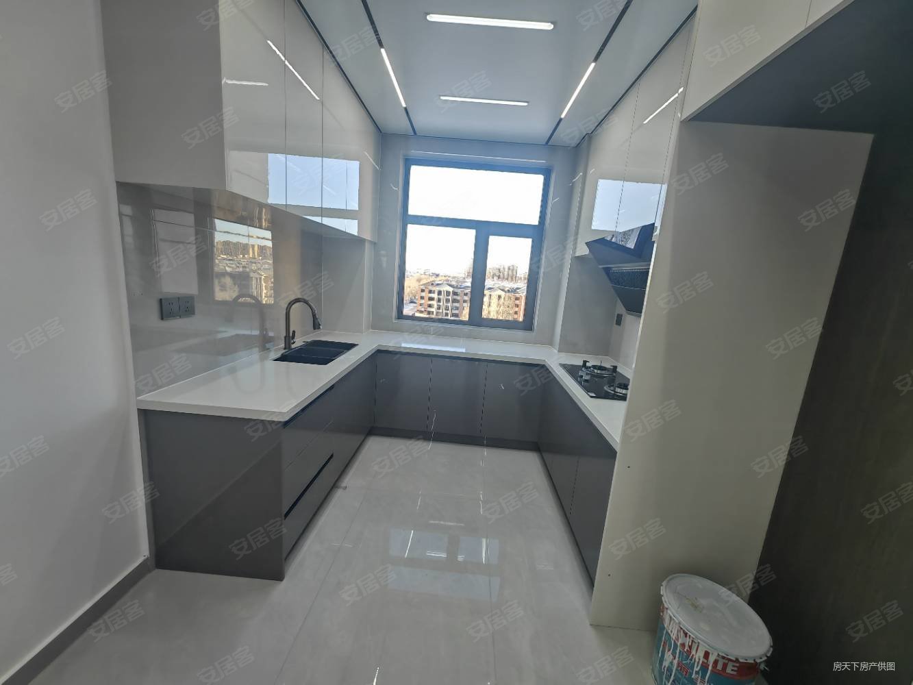 方悦名都2室2厅1卫101.28㎡南北64.8万