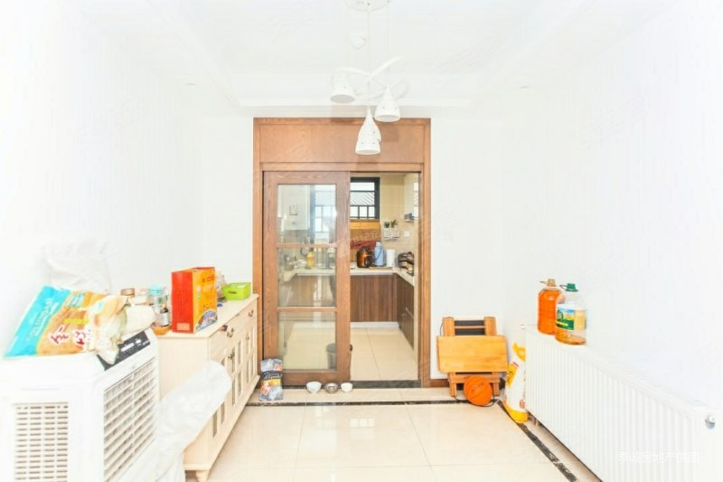 纽宾凯公园里 二环内,纽宾凯公园里二手房,198万,3室2厅,2卫,135.