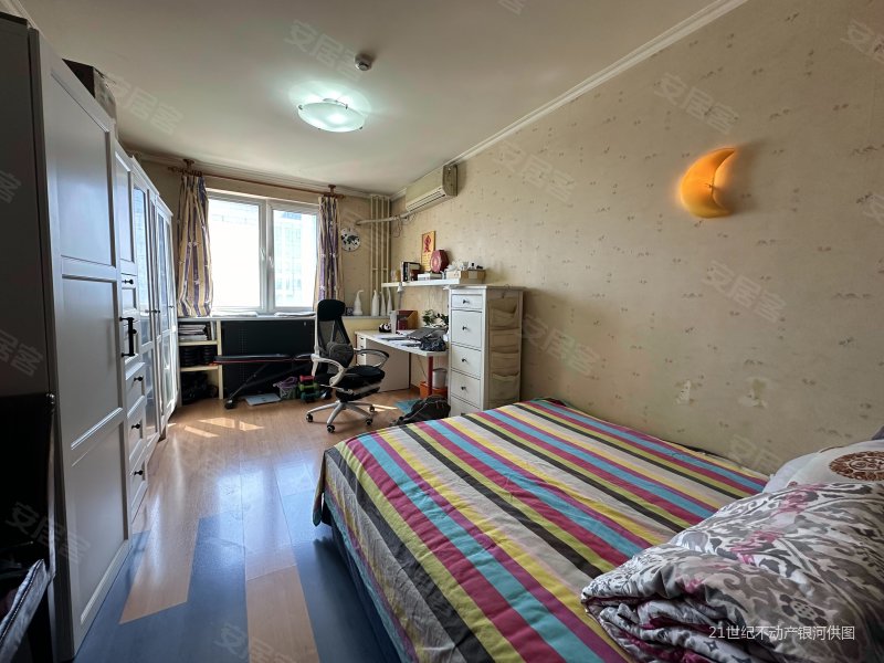 朝阳区工体北联宝公寓70年住宅高层大三居室户型好