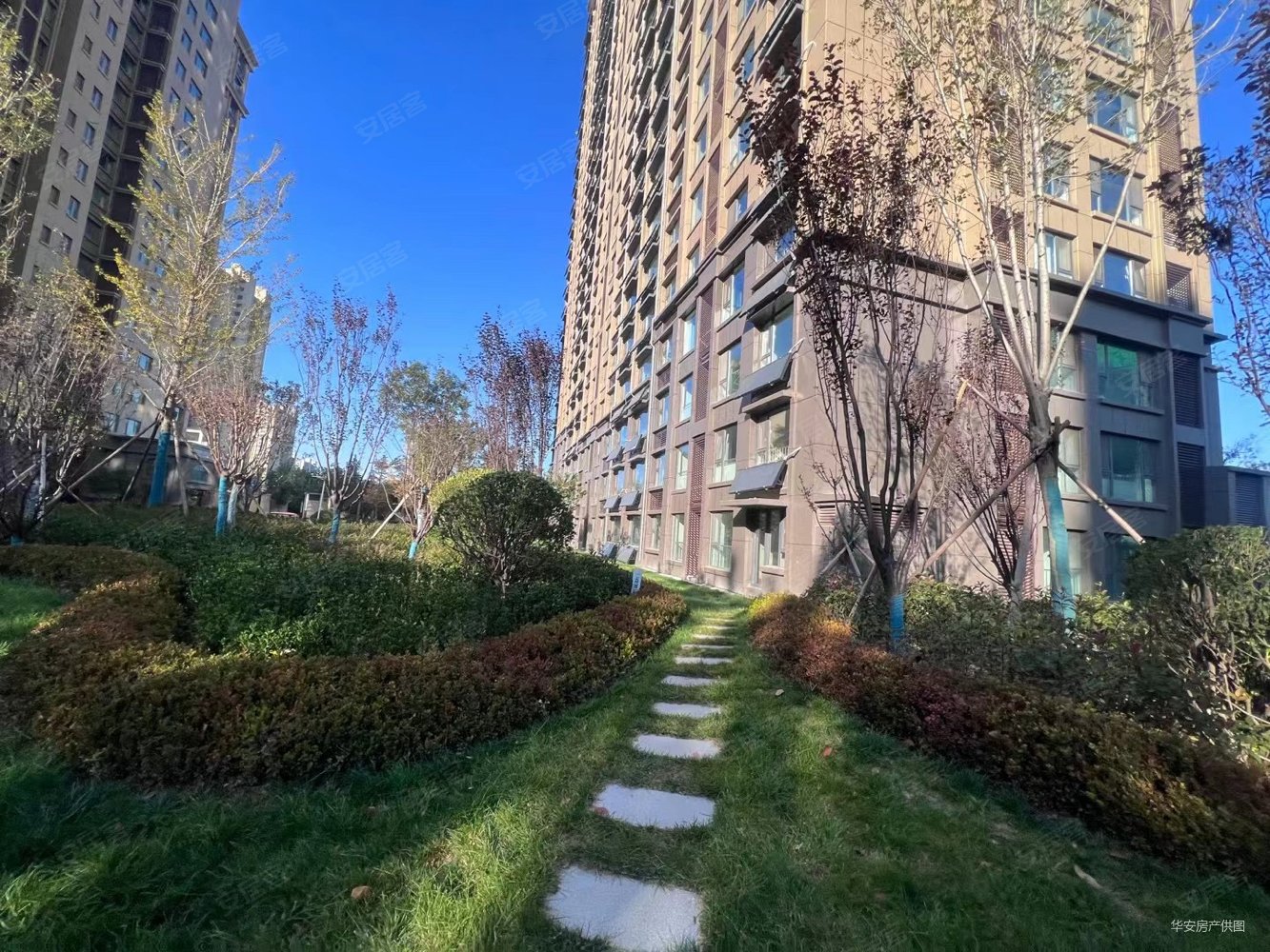 双阳台落地窗,华安紫宸公馆二手房,139万,4室2厅,2卫,145平米-潍坊