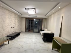 中海碧林湾 3室2厅2卫 电梯房 精装修 136平