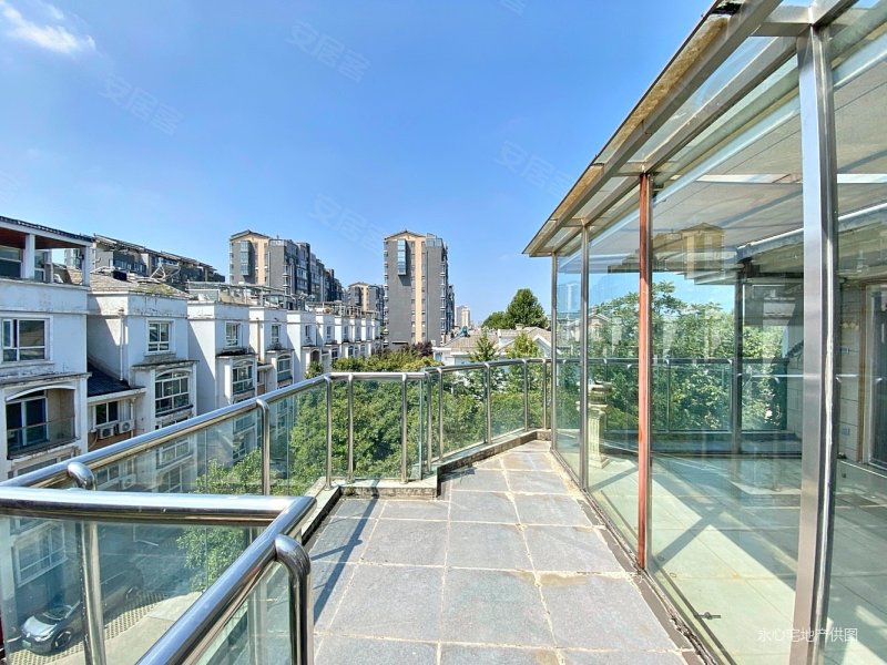 湖滨花园(曲江)6室3厅4卫278㎡南北1450万