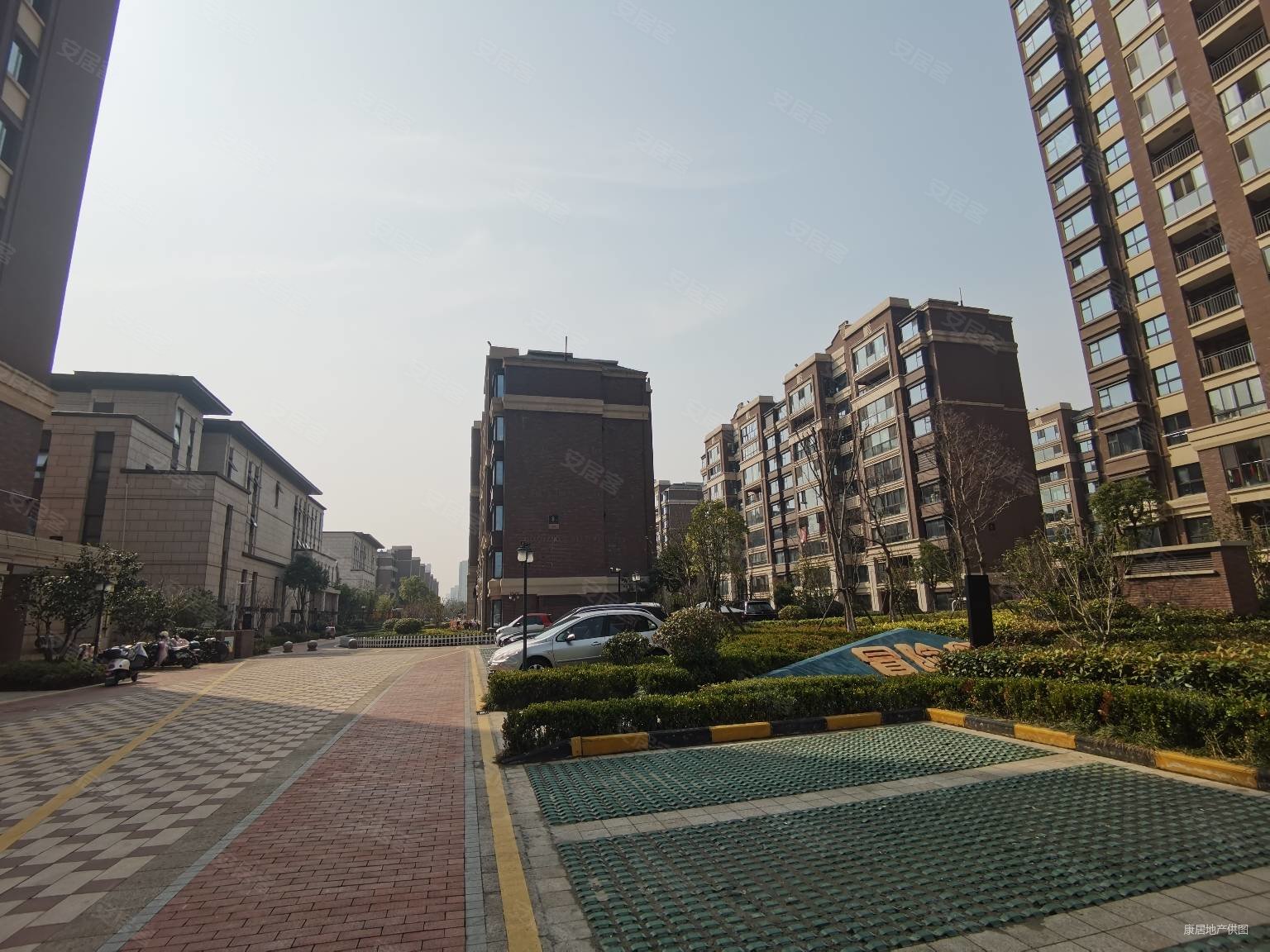 能达生态长廊旁林肯公园114平米好楼层大三房140万可谈