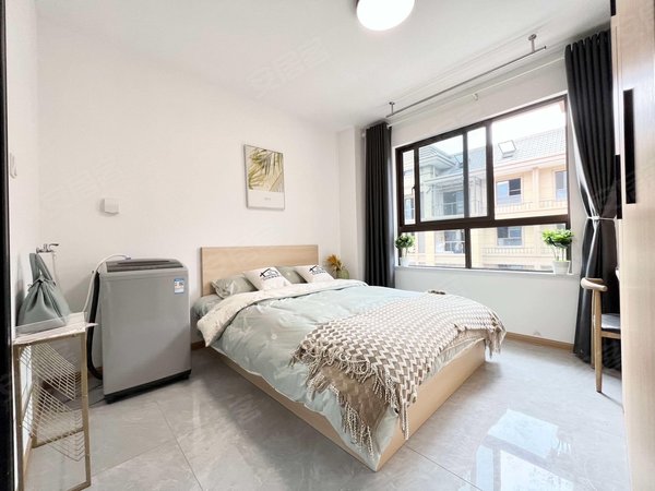 金华浦江县市中心中山南路2-14号楼公寓出租，无中介废，交通便刺，拎包入住，设备齐全，免费停车。出租房源真实图片