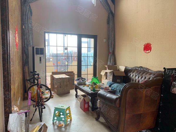 青岛黄岛薛家岛海尔山海湾海尔山海湾,挑空厅精装修,家具家电齐全