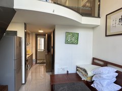 海口龙华城西好房!!新城吾悦广场附近恒大复式一房一厅一卫拎包入住随时看出租房源真实图片