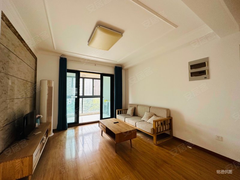 科技城山湖湾小户型三房一卫精装修满2年南北通有钥匙