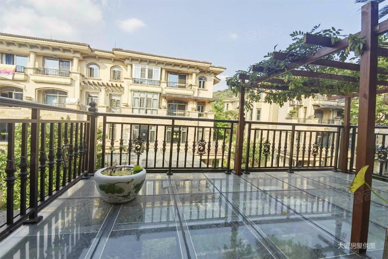 三盛翡俪山联排豪装中户家具家电全带楼间距开阔拎包入住