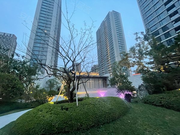 杭州临平临平理想臻品临平高端小区|清爽四房 舒适安静 网红直播 理想