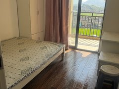 宁波奉化惠中商城复旦科技园旁免中介次卧350主卧独卫600，押一付一出租房源真实图片