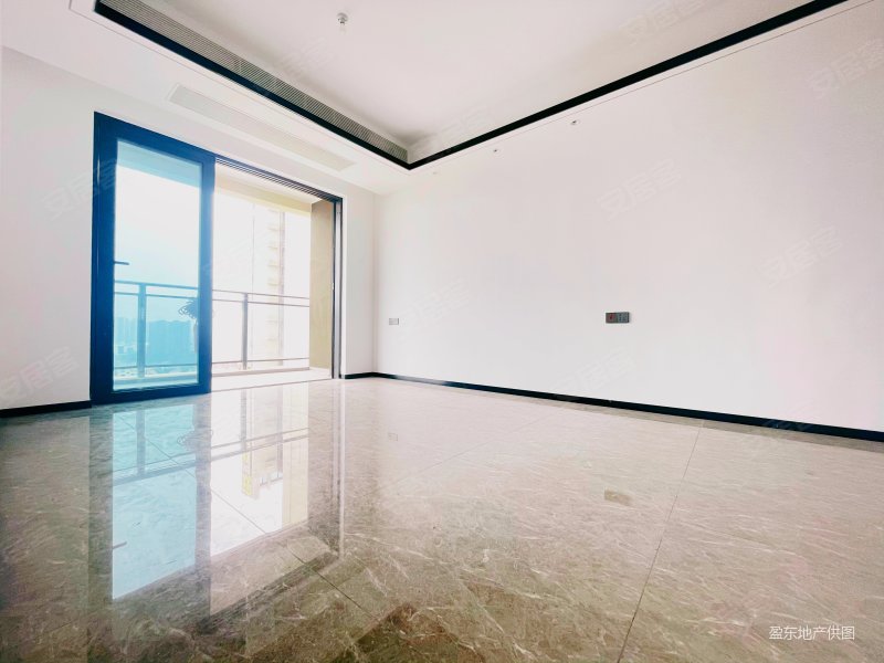 业主急售带家私赠,普君新城华府二期二手房,200万,3室2厅,2卫,103.