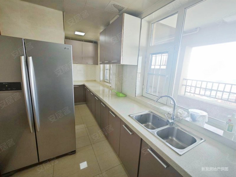 刚需两居 精装修 高楼层视野好,万盛东城二手房,80万,2室2厅,1卫,102