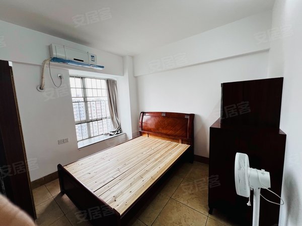 【多图】金禧大厦,陈家祠租房,陈家祠地铁金禧大厦高层厅出阳台,拎包