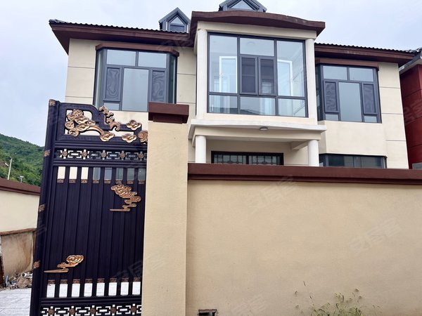 济南历城仲宫镇南山别墅景区附近二层洋房,新装未住,独门独院,视野好