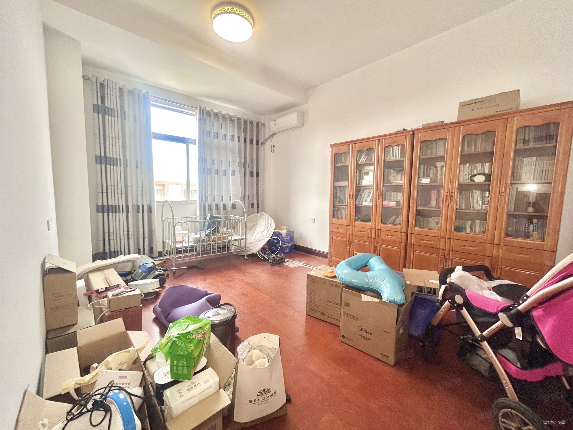 茂名碧桂园4室2厅3卫198㎡南北75.8万